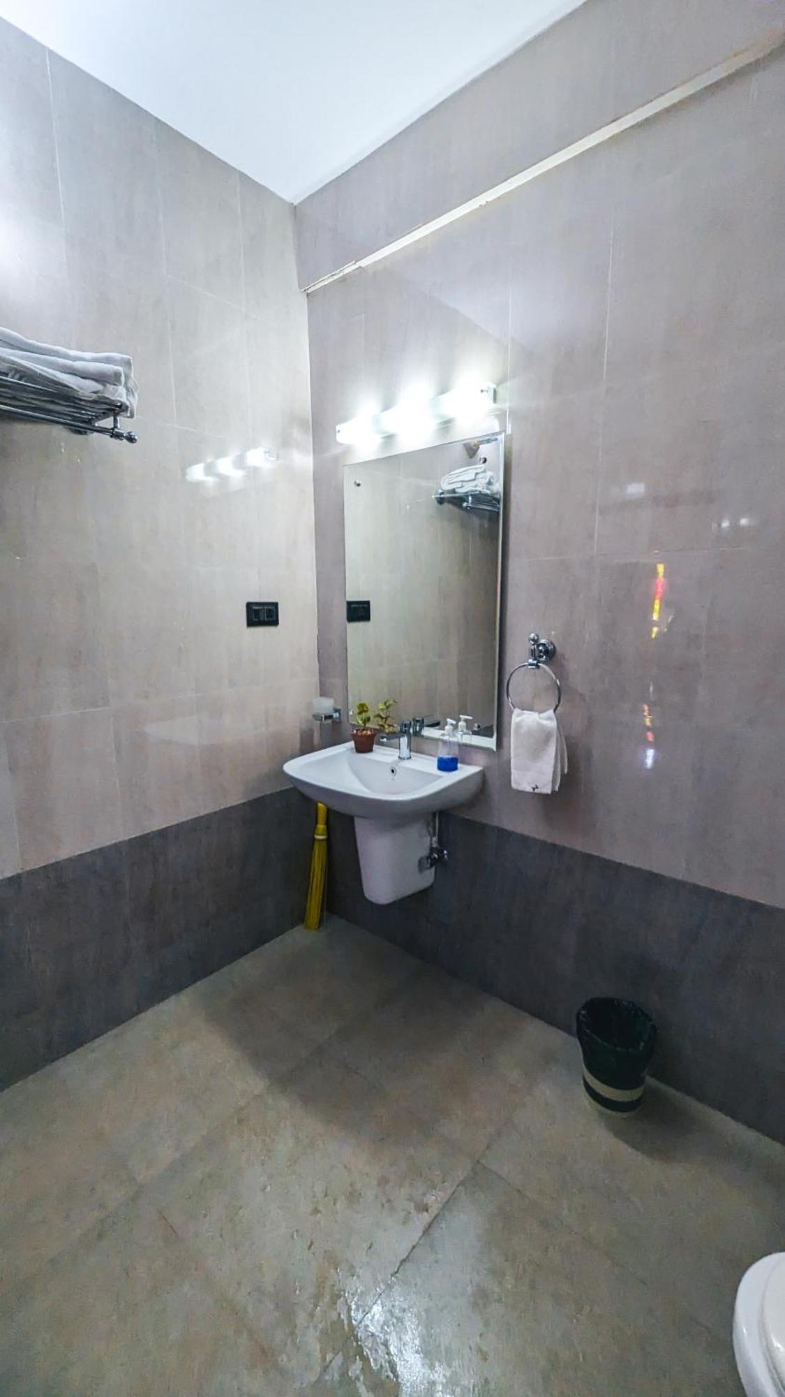 The First House By V3Homestay 4Bhk Private Pool Calangute Ngoại thất bức ảnh