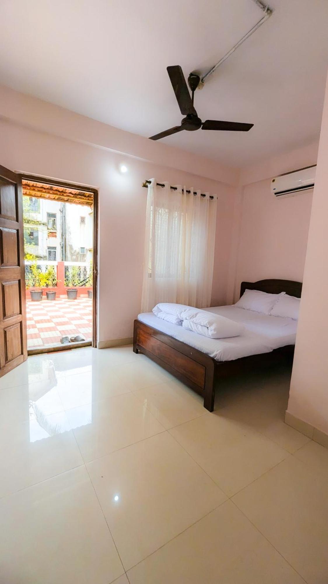 The First House By V3Homestay 4Bhk Private Pool Calangute Ngoại thất bức ảnh