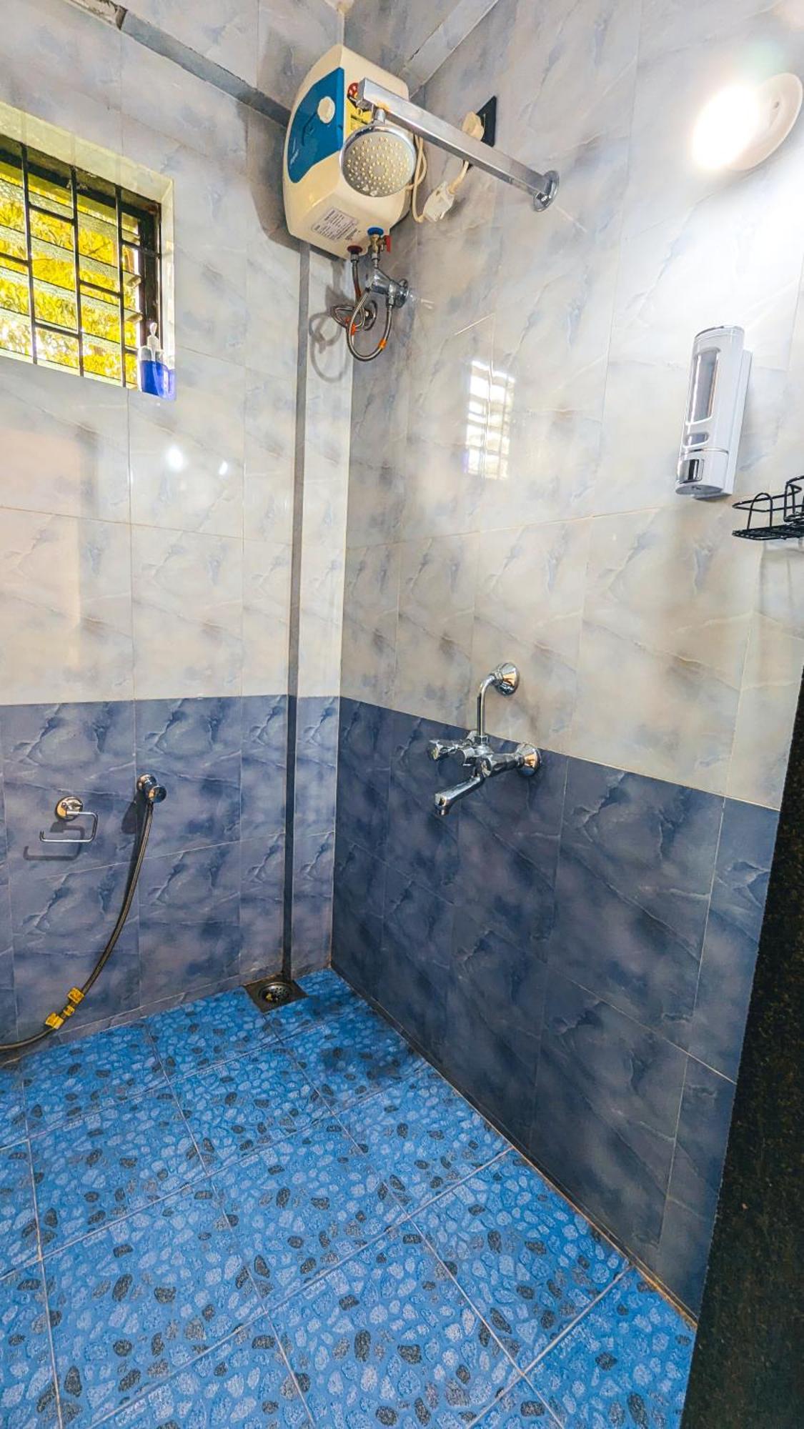 The First House By V3Homestay 4Bhk Private Pool Calangute Ngoại thất bức ảnh